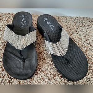Wild Pair, Sandals, Size 9, Diamond Covered, Black and Silver, Never Worn